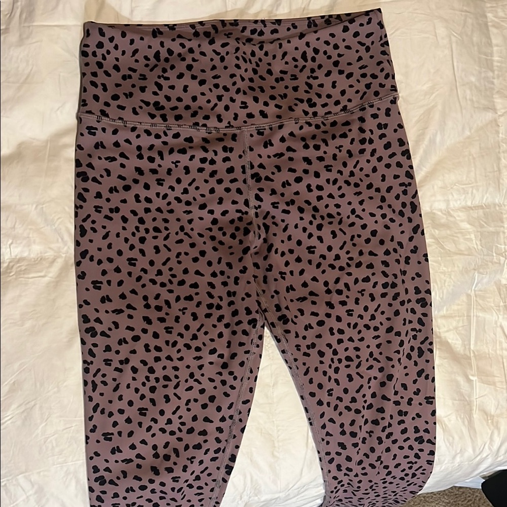 Purple and Black Leopard Print High-Waisted Leggings 7/8